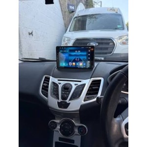 CARTABLET 9" FORD FIESTA DAL 2008 AL 2019  CON CARPLAY ANDROID AUTO E SIM 4G  4 GB RAM 64 ROM